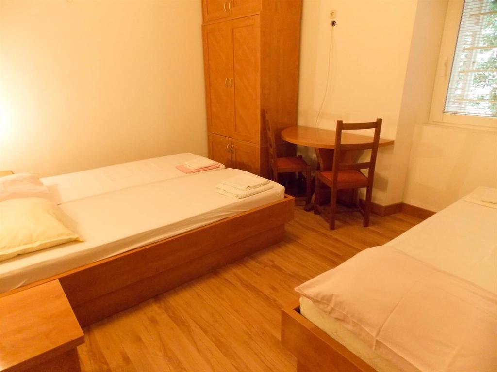 Apartments Frane (Adults Only) نوفاليا الغرفة الصورة